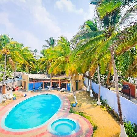 Hostal Club Mochilero Ла Либертад Екстериор снимка