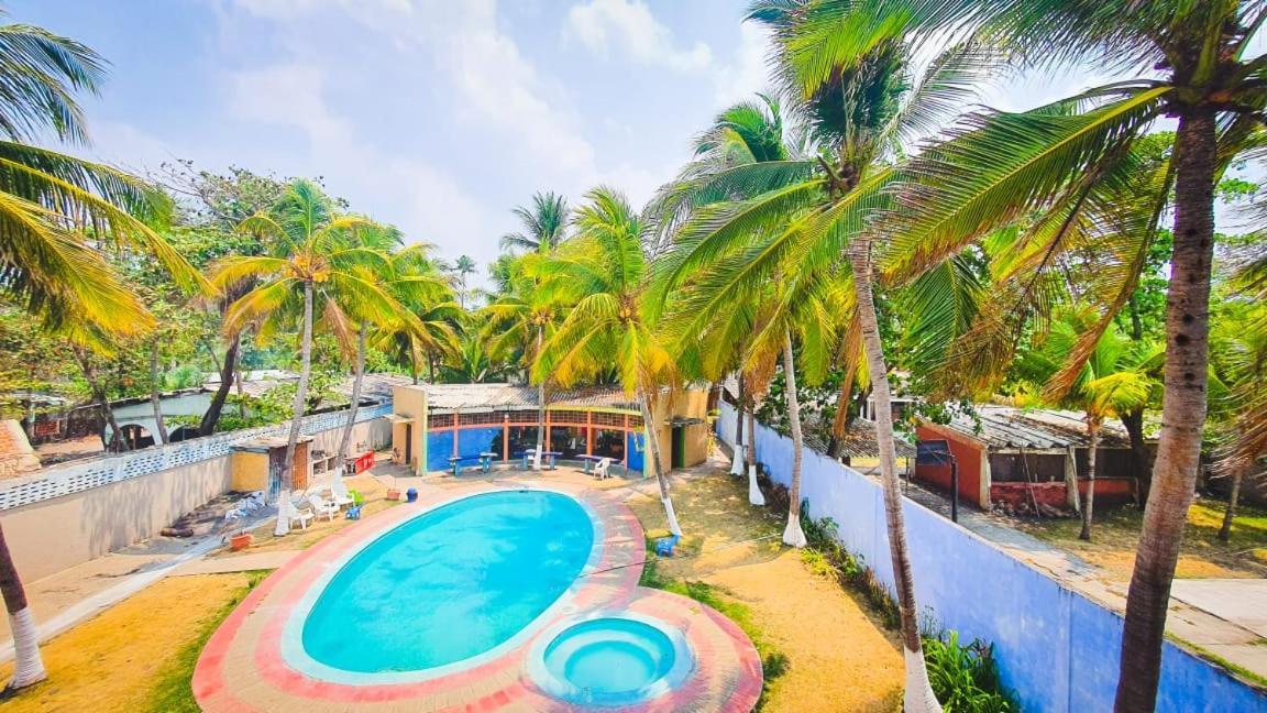 Hostal Club Mochilero Ла Либертад Екстериор снимка